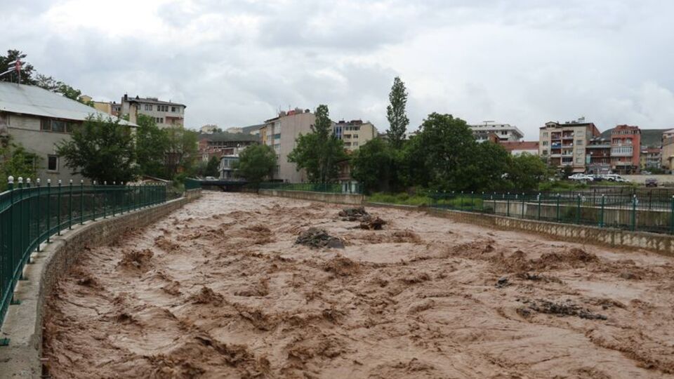 Sel ve taşkınların arkasındaki büyük tehlike!