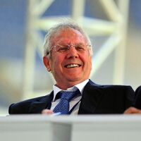 Aziz Yıldırım kimdir?