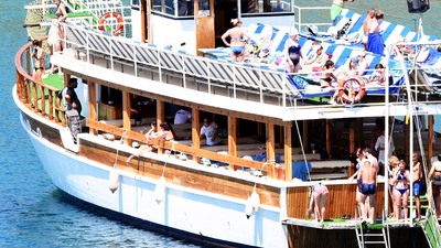 Bodrum koylarına turist akını