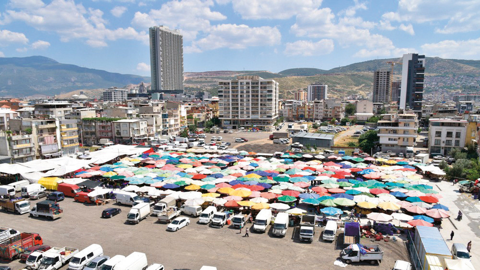 Bornova'nın pazar yeri taşındı