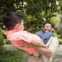 Erkan Kolçak Köstendil otizmli çocuklarla buluştu!