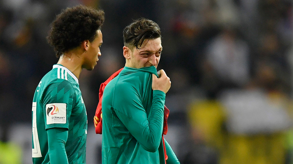 Joachim Löw'den sürpriz karar!