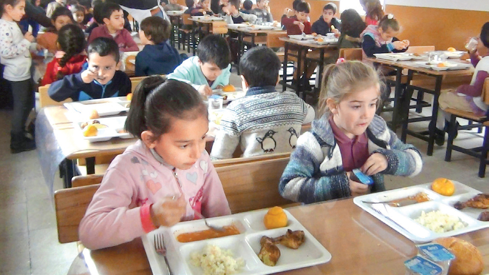 Tekli eğitime ücretsiz yemek