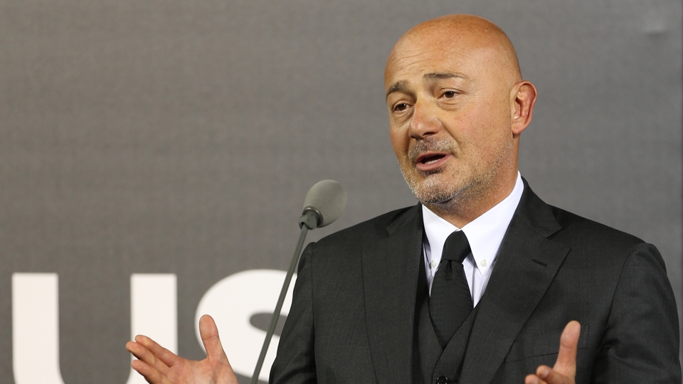 AVM'yi satma kararı aldı, görüşmeler başladı