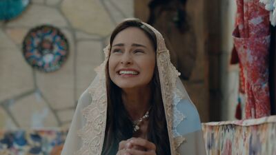 Bella hamile olduğunu öğreniyor!