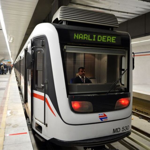 Narlıdere'de metroya temel