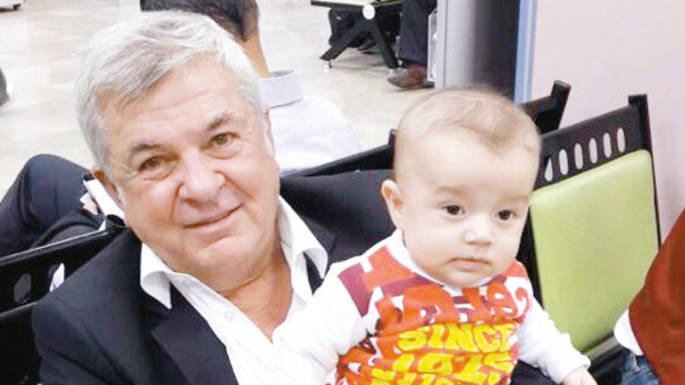 Ünlü teknik direktör zatürreye yenik düştü