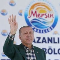 "İnce ince bir bir ziyaret yapıyor, bu teröre destektir"