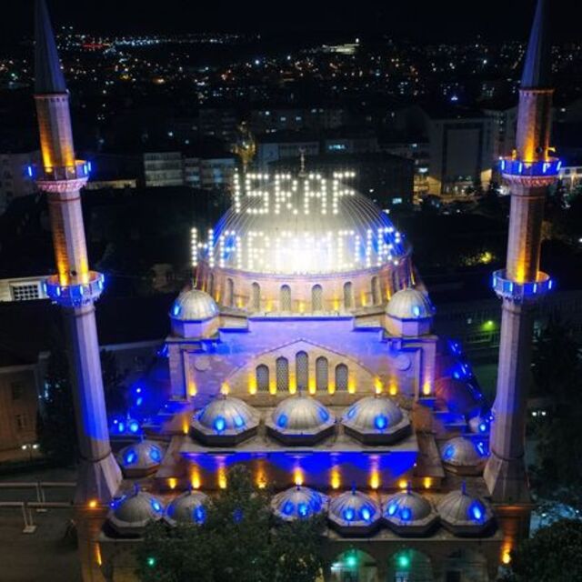 Sahur yaparken ezan okunduğunda yemek-içmek orucu etkiler mi?