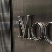 Moody's 17 Türk Bankası'nın notunu düşürdü