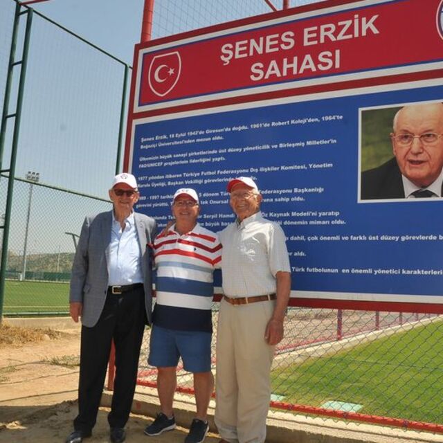 Altınordu, hibrit sahaya Şenes Erzik'in adını verdi
