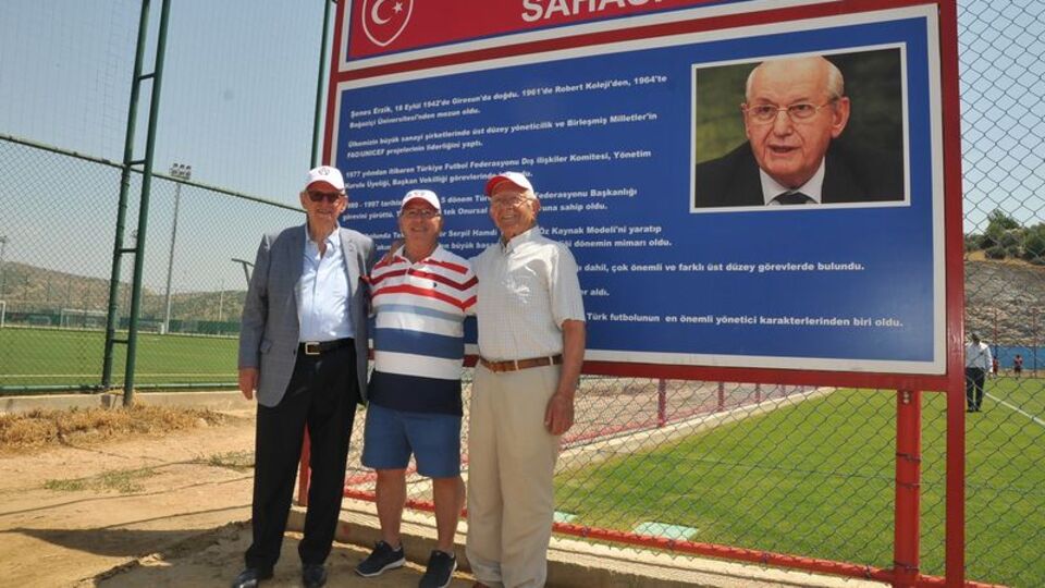 Altınordu, hibrit sahaya Şenes Erzik'in adını verdi