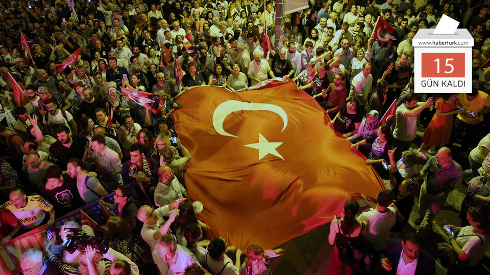 Meydanlar ısınıyor! Liderlerin mitinglerinden notlar