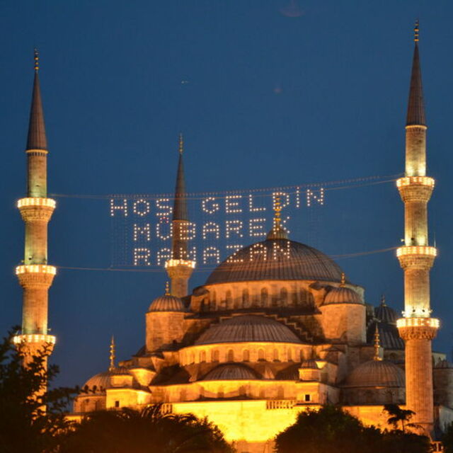 İstanbul'da bugün iftar saat kaçta?