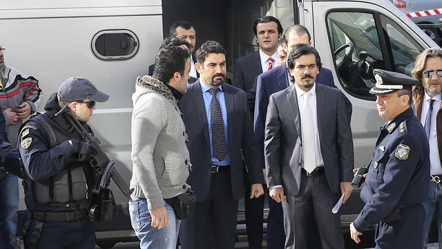 Yunan gazetesi 8 darbeci FETÖ'nün nerede tutulduklarını açıkladı