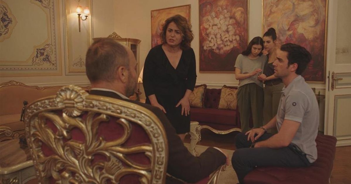 Госпожа фазилет и ее песни. Госпожа фазилет и ее песни. Госпожа фазилет и ее песни. Госпожа фазилет и её дочери 21. Фазилет эдже эгемен.