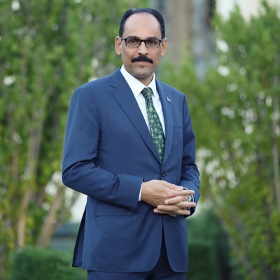 Kalın: Nazım ile Fazıl çarpıştırılmasın
