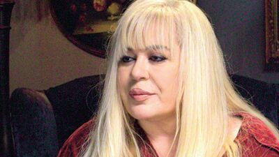 Zerrin Özer hastaneye kaldırıldı!