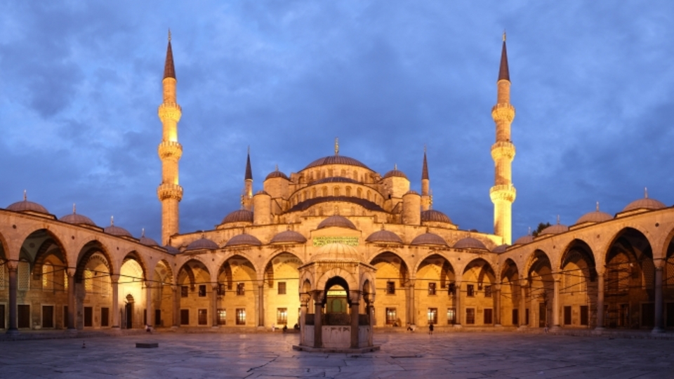 Arefe Günü resmi tatil mi?