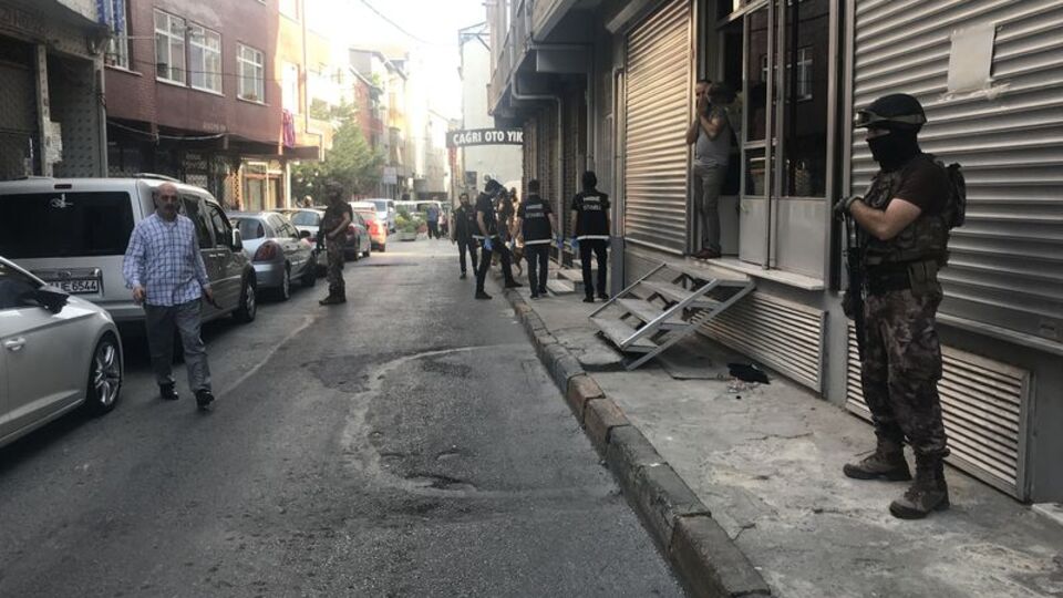 Düğmeye basıldı! O semte konvoyla girdiler