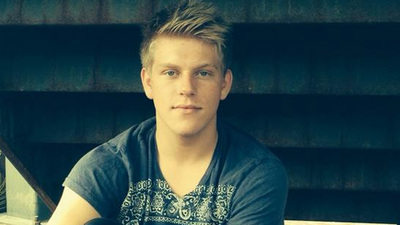 Genç oyuncu evinde ölü bulundu 