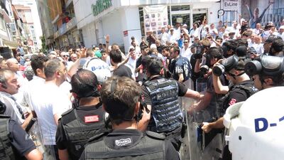 Servisçilerin eylemine biber gazlı müdahale