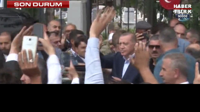 Erdoğan'dan Halisdemir'in kabrine ziyaret
