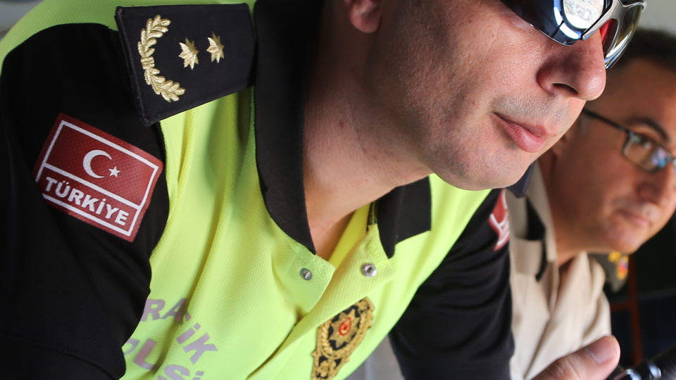 Bayram'da 105 bin trafik ekibi yollarda olacak