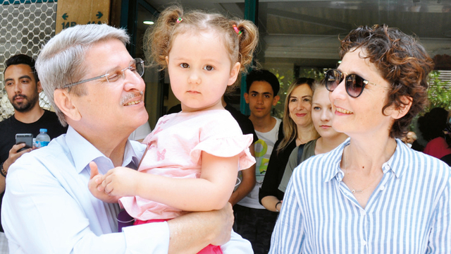 Aytun Çıray: Çocuk sağlığında tasarrufa gidilmez