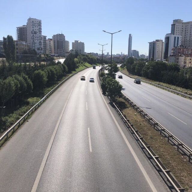 İstanbul trafiğinde bu sabah! Sürücüler şaşkındı...