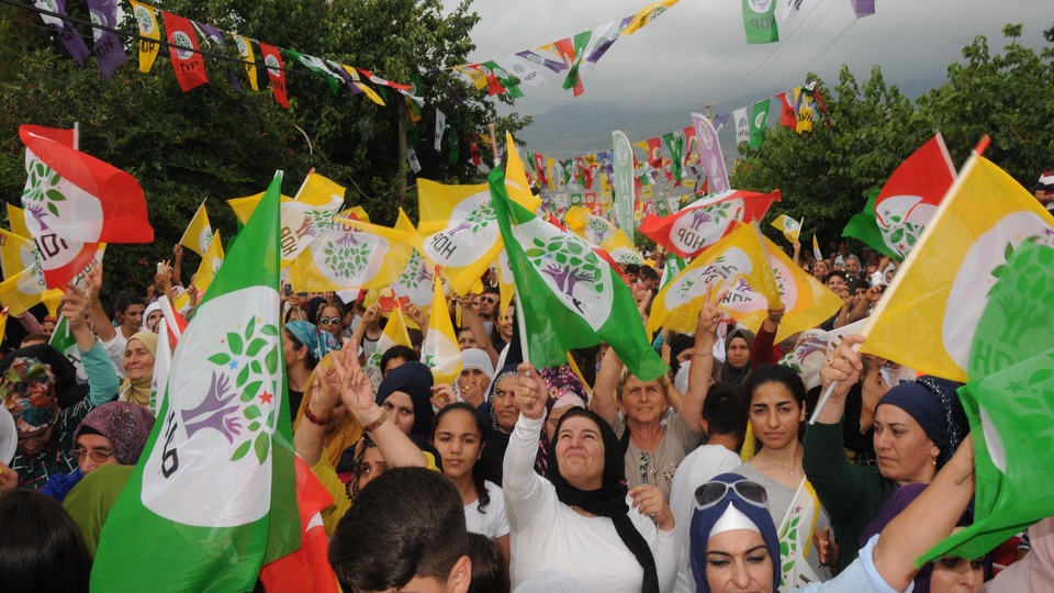 HDP mitinginde Demirtaş'ın TRT'deki konuşması izlettirilecek
