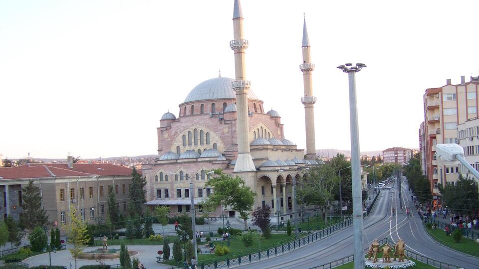 Oruç bitti sıra bayramda, Eskişehir'de bayram namazı kaçta?