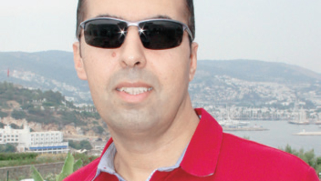 Hayali odayı otelin müdürüne sattılar