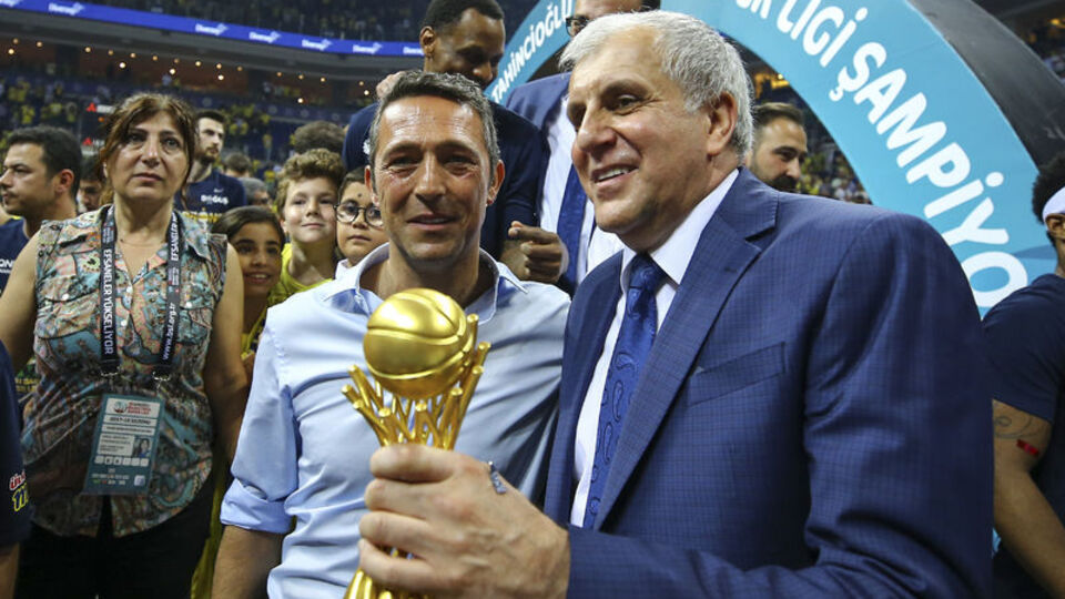 Ali Koç'un ilk kupası!