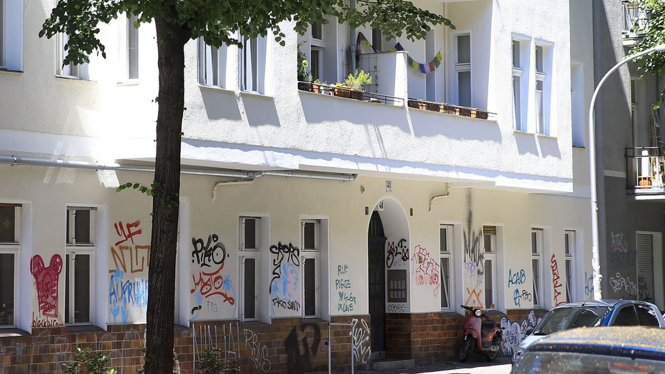 Alman basınından flaş iddia: Adil Öksüz o evde kaldı!