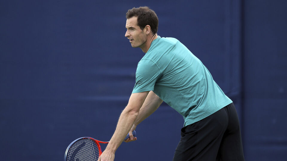 Murray kortlara geri dönüyor