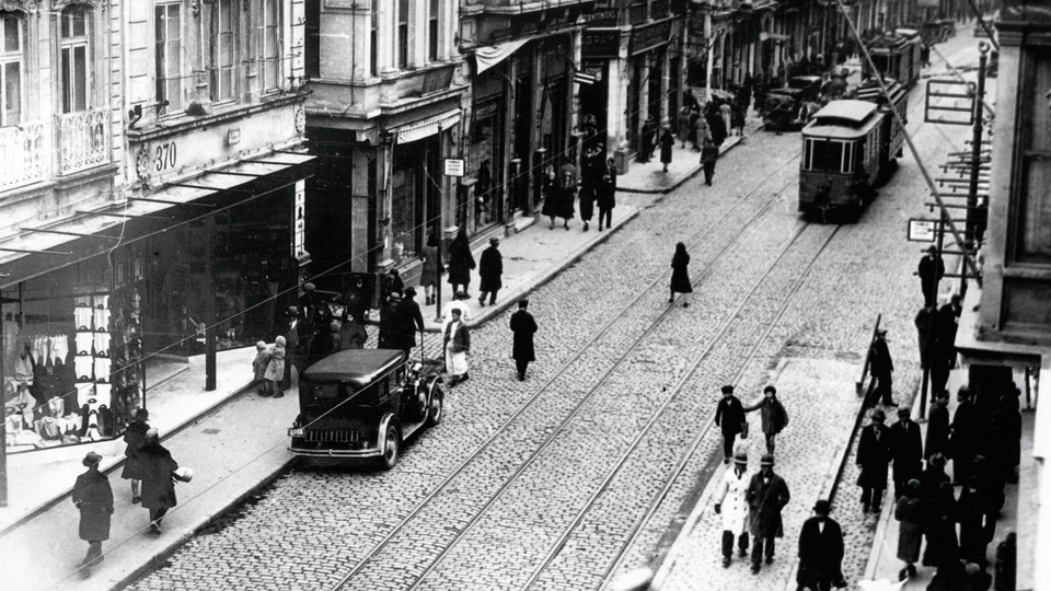 Beyoğlu'ndan Fatih'e, Neriman'la bir yolculuk!