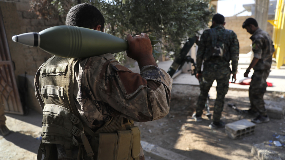 Suriye'de iki terör örgütü anlaştı: YPG ve DEAŞ'tan esir takası!