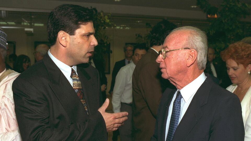 İran adına casusluk yapan İsrailli eski bakan gözaltına alındı