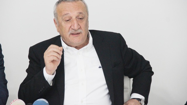 Ağar: Siyasete katılmayı milli görev olarak hissettim