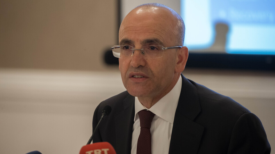 4.76 lirayı aşan dolara Mehmet Şimşek'ten açıklama