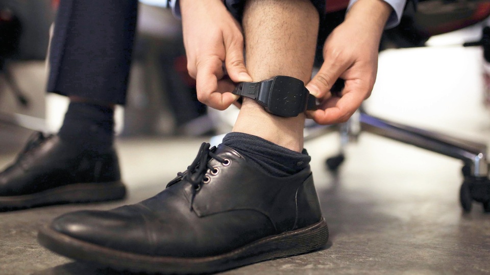 Yarım milyona 'denetimli serbestlik'