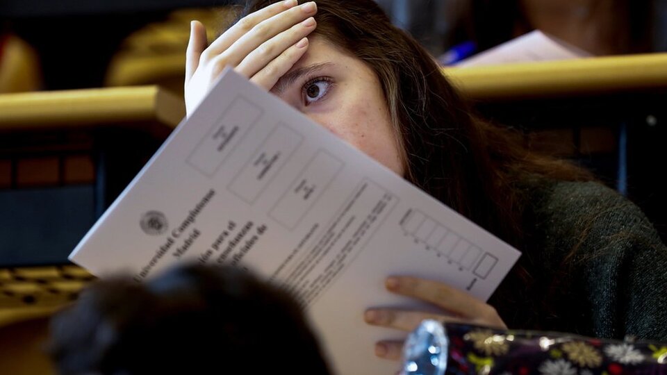 Cezayir'de kopya çekilmesini önlemek için tüm ülkede internet kesildi