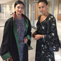 Ünlü mankenin yatak odasını ailecek dinlemişler!