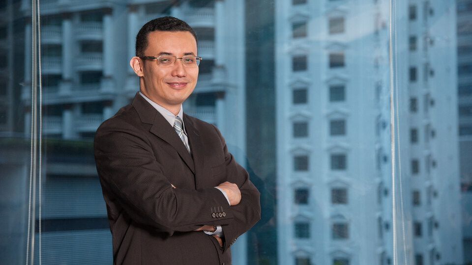 Akıllı telefonu patlayan CEO hayatını kaybetti