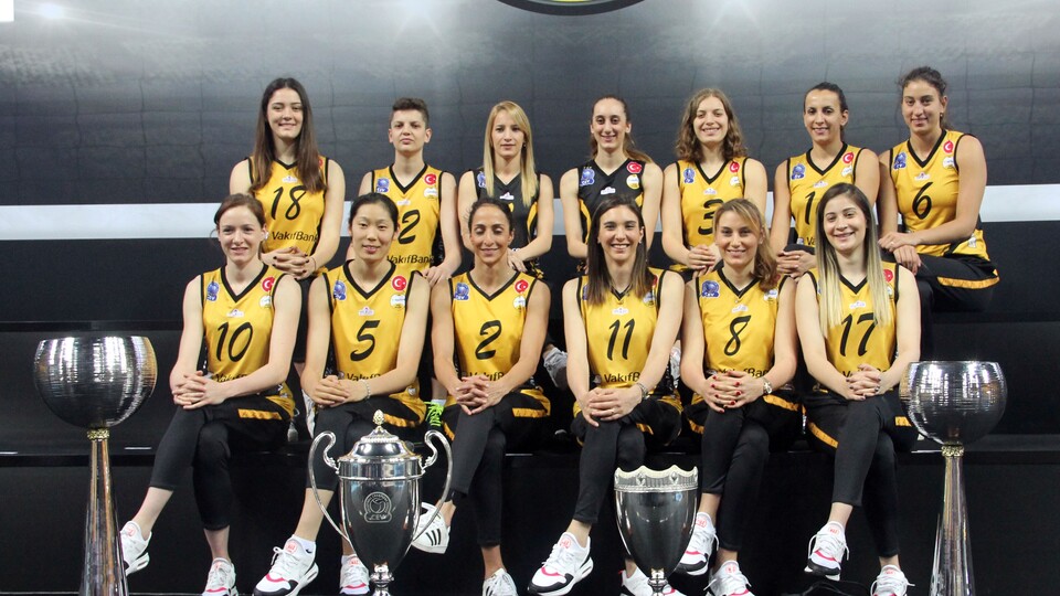 VakıfBank, 4 yabancı oyuncusunun sözleşmesini yeniledi