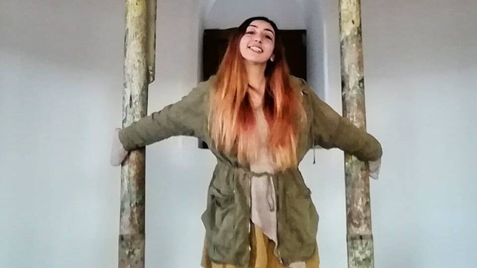 Ölümü üniversiteyi yasa boğdu