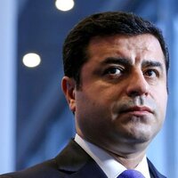 Demirtaş e-miting düzenledi: Her şey sevmekle başlar
