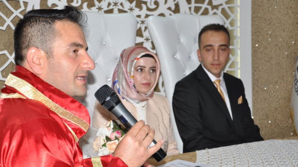 Nikah salonu buz kesti! "İtirazım var, bu nikah kıyılamaz"