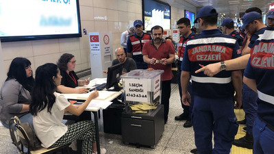 Tutuklular Atatürk Havalimanı'nda oy kullandı